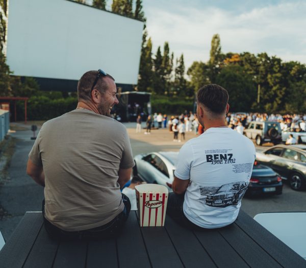 DRIVE IN Autokinos | Firmenevent F1 Premiere 10